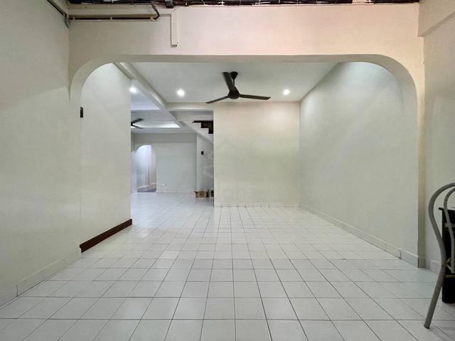 Double Storey Terrace Alam Megah, Seksyen 28, Shah Alam 1