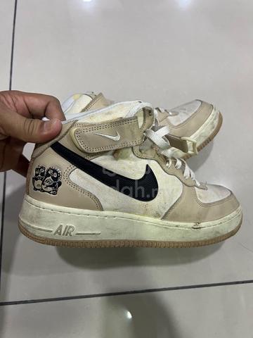 Carousel Image