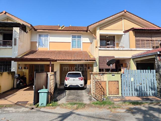 Townhouse Seri Pristana Saujana Utama Selangor For Sale 1