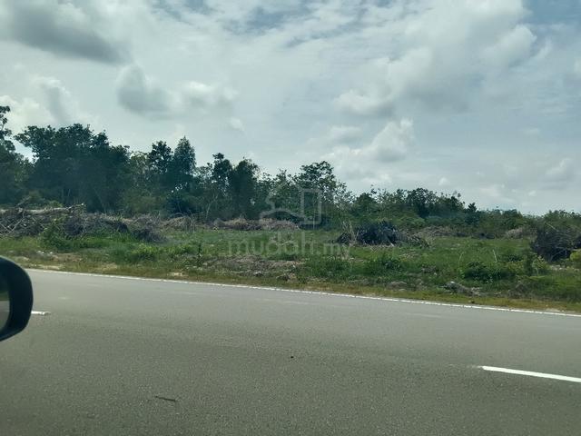 Tanah Merah 1