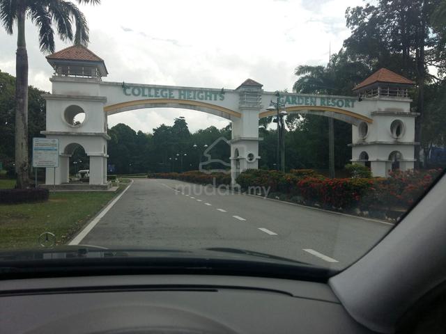 College Height Country Resort, Mantin, Negeri Sembilan 1