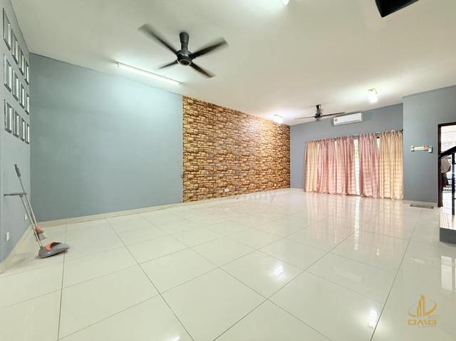 Setia Alam Nusantara double storey to rent 4
