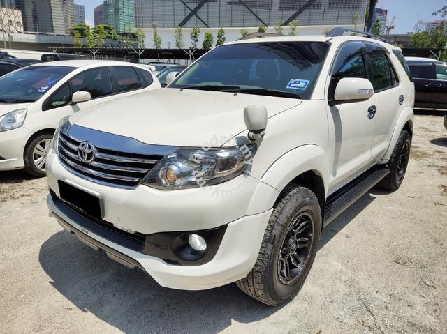 2013 Toyota FORTUNER 2.7 V FACELIFT (A) - 3