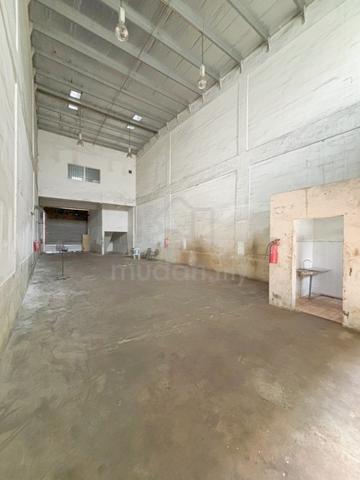 Mount Austin Jalan Mutiara Emas 1.5-Storey Link Factory For Rent 1