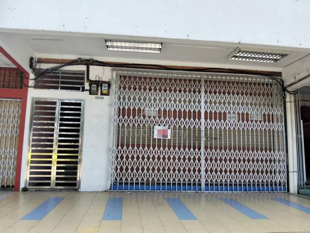 SPACIOUS MAIN ROAD Ground Floor Shoplot For Rent @ Merlimau 1