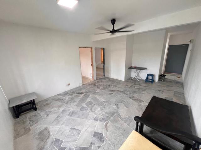Rajawali Aparment (Bandar Country Homes) 1