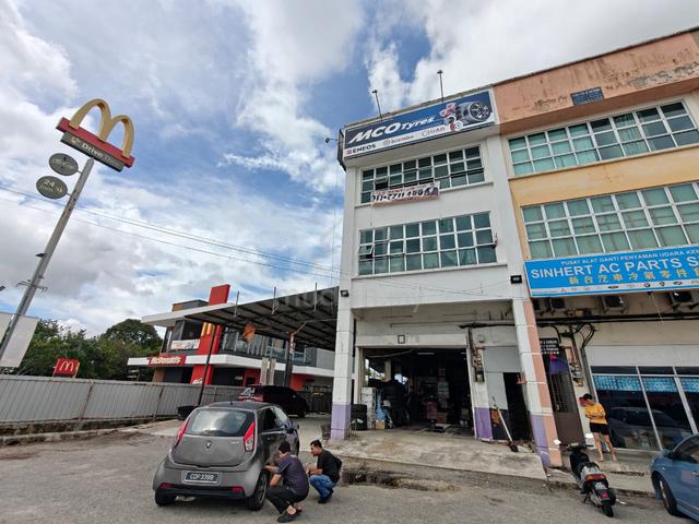 Muar Jalan bakri, shoplot for rent 1