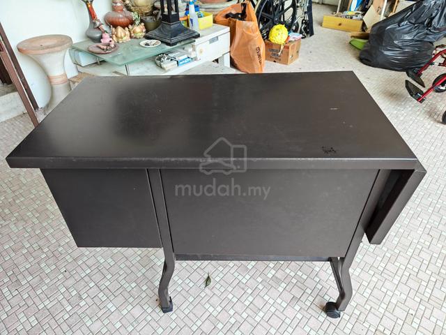 Metal Study Desk with Shelves and Wheels Can Expan - photo 2 of 6