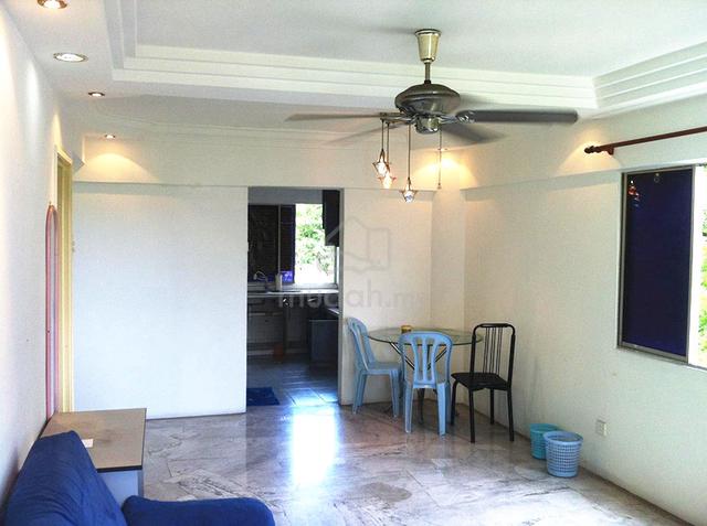 Townhouse Taman Melati (Bawah Pasaran) 1