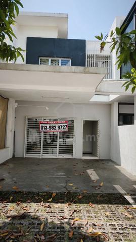 Casa Green Cybersouth, Dengkil 1