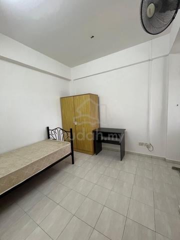 Bukit Beruang - Room for Rent 1