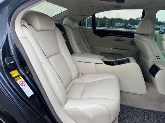 2007 Lexus LS460 4.6 L 4 SEATER (A) DG CC to 2.5 - 5
