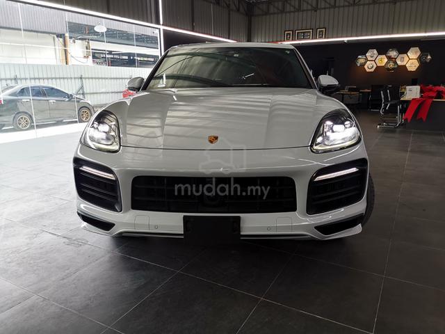 2022 Porsche CAYENNE 4.0 GTS V8 SUV - 2