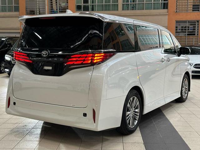 2025 Toyota ALPHARD 2.5 Z *FULL LOADED*HUD SUNROOF - 4