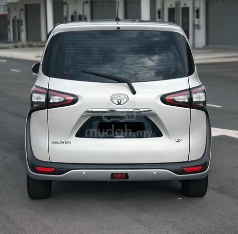 2017 Toyota SIENTA 1.5 V (A) FREE 5YRS WARRANTY - 5
