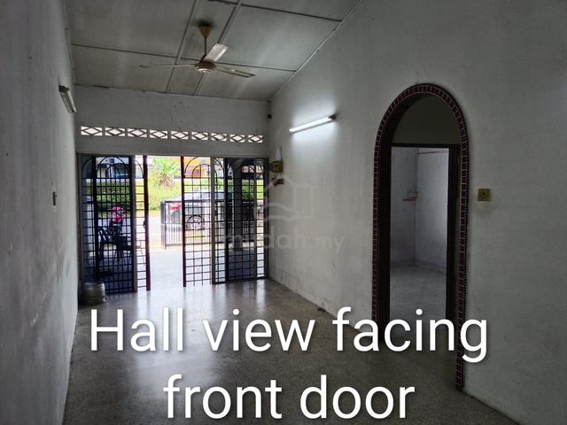 Single storey terrace house in Taman Kami B, Aulong, Taiping 1