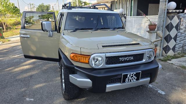 2017 Toyota FJ 4.0 CRUISER (A) - 1