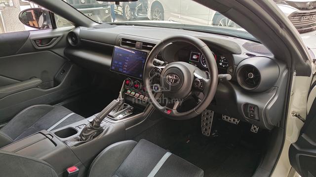 2022 Toyota GR86 2.4 RZ (A) GRADE 4.5B | 17K KM - 5