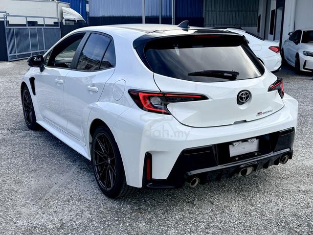 24 Toyota GR COROLLA 1.6 4WD (M) FORGE CARBON ROOF - 5