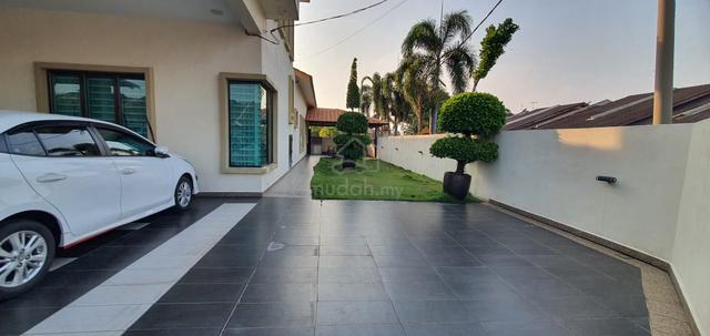 Bukit Rambai 1.5 Storey Semi D Fully Renovation 1