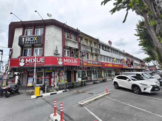 PRIME LOCATION KANGAR TOWN CENTRE 3 Storey Shoplot "Tenanted" 1