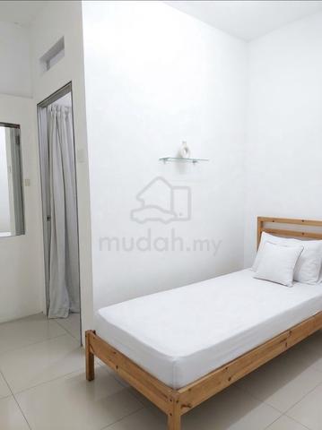 Gaya Residence Melawati non sharing female jln kaki Melawati mall 1
