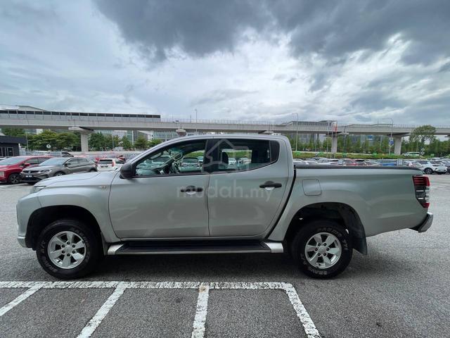 2021 Mitsubishi TRITON 2.4 VGT (A) - 4