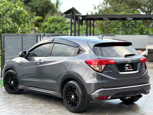 2015 Honda HR-V 1.8 V FULLSPECS (A) LIKE NEW AAA++ - 3