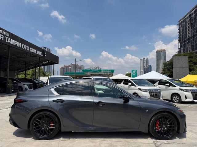 Lexus IS300 2.0 F SPORT MODE BLACK MARK LEVINSON - 3