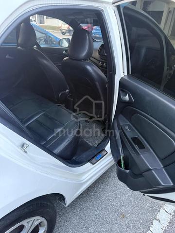 2016 Proton IRIZ 1.6 EXECUTIVE (A) - 4
