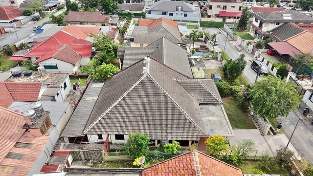 Seksyen 4 Petaling Jaya Selangor Single Storey Semi D House For Sale 1