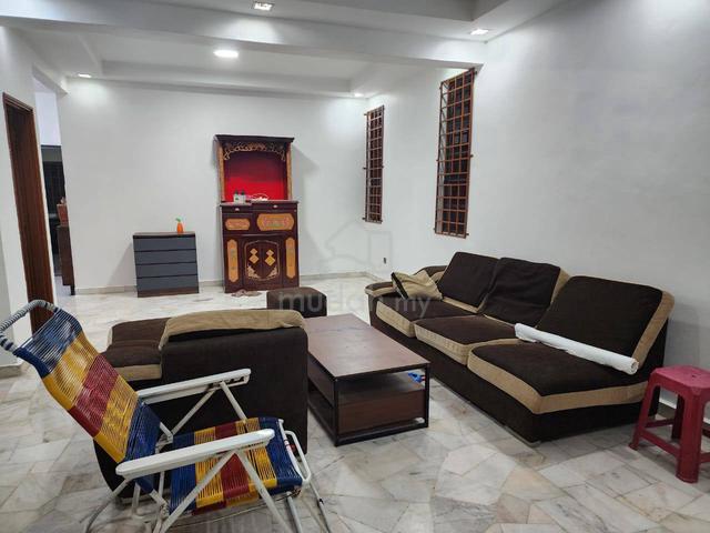 Permas Jaya ,double storey house for Rent 1
