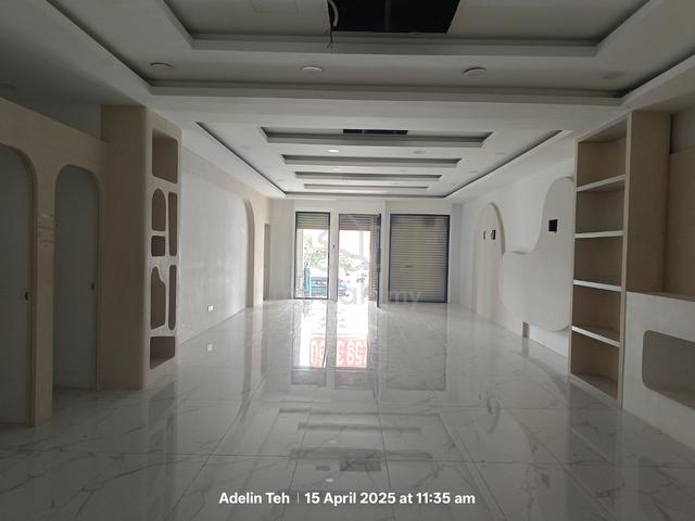 FACING MAIN ROAD, Ground floor @ SERIA 88 2