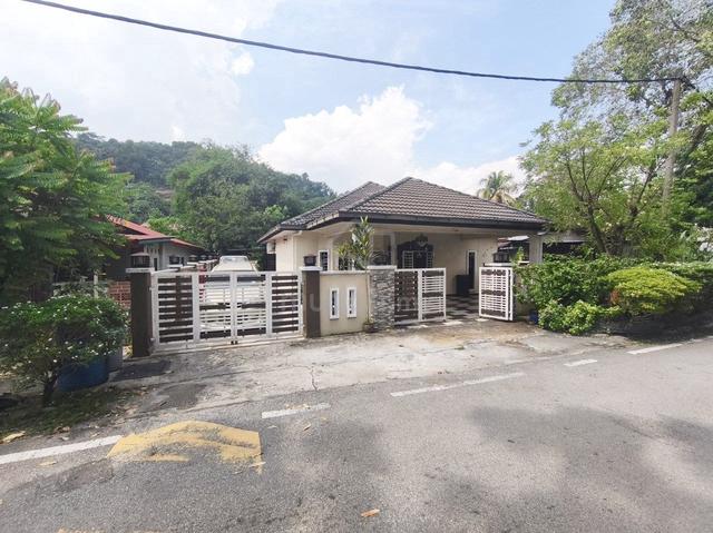 Single Storey Bunglo Kampung Desa Aman, Sungai Buloh, Selangor 1
