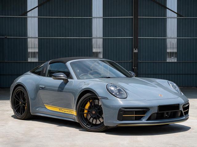 2023 Porsche 911 Targa 4 GTS (992 I) HIGH SPEC - 1