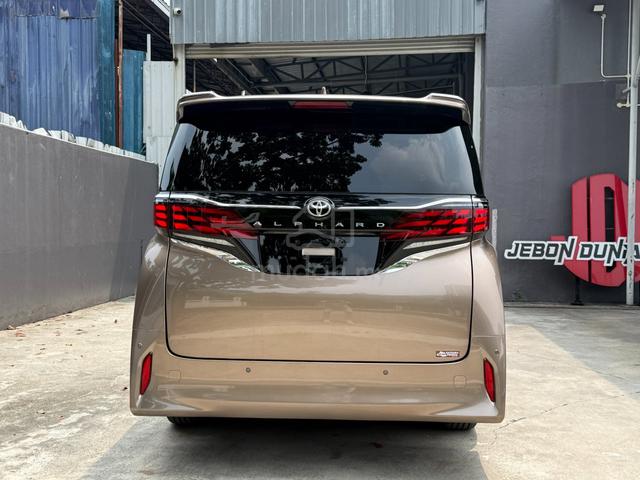 2024 Toyota ALPHARD Z Gold Colour Rare 5A 4k km - 5