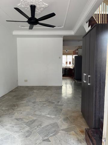 Newly Renovated & Fully Furnished House for Rent | Sri Gombak Fasa 10 1