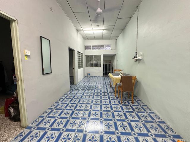 Taman Makmur Single Storey Terrace 1,800 Sqft 1
