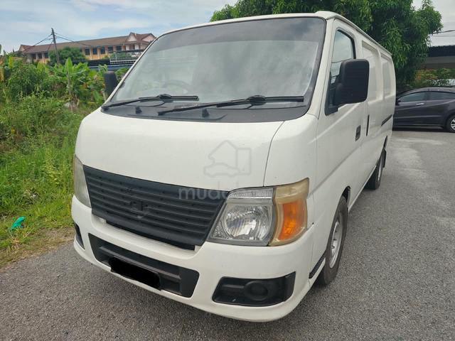 2010 2015 Nissan Urvan Panel Van - 1