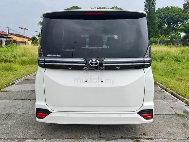 2023 Toyota VOXY 2.0 S-Z (A) - 4