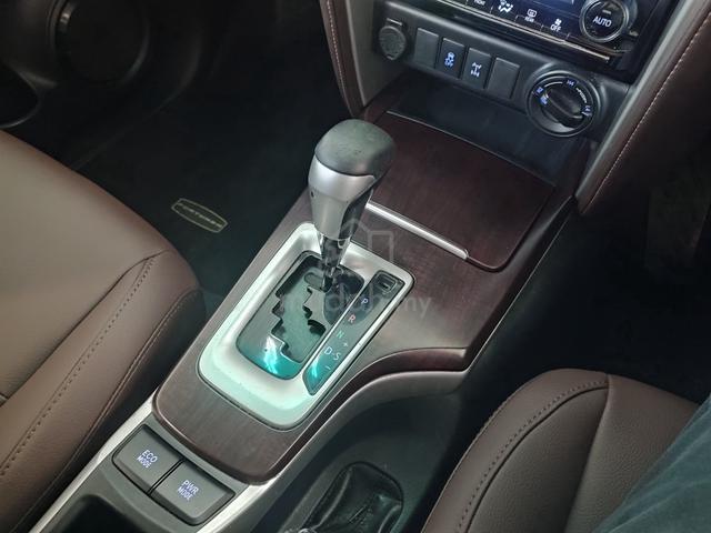 2017 Toyota Fortuner 2.7 SRZ 4x4 At  - 5