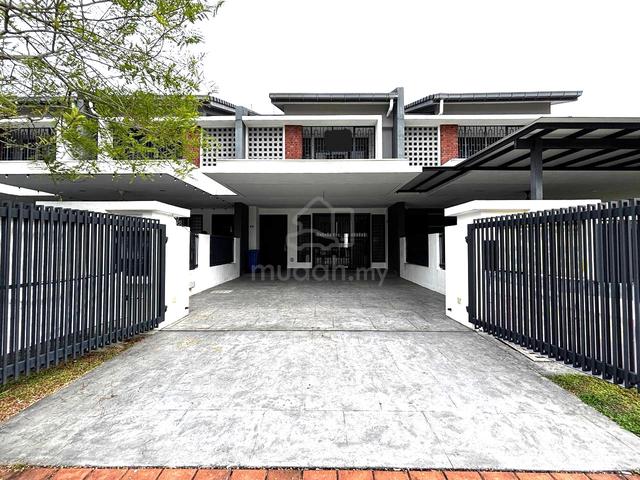 NICE BASIC UNIT Double Storey Terrace Elmina Green 3 Shah Alam 1