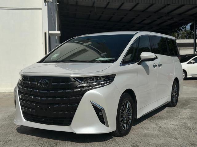 Toyota Alphard 2.5 Executive Lounge