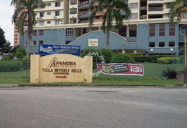 A'Famosa Villa Beverly Hills 1