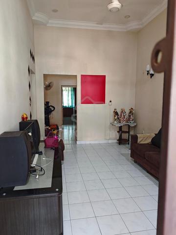 Taman Molek 1
