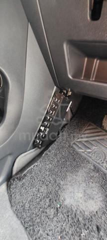 2016 Proton SAGA 1.3 EXECUTIVE CVT MY16 BT P2-13A - 4