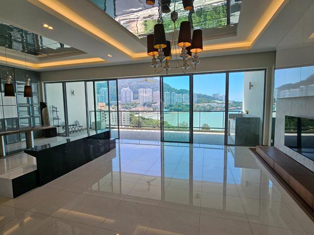 Infinity Beachfront Super Condominium 1