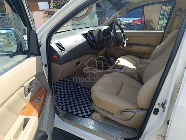 2009 Toyota FORTUNER 2.7 V TGN51R-NKPSKE FACELIFT - 4