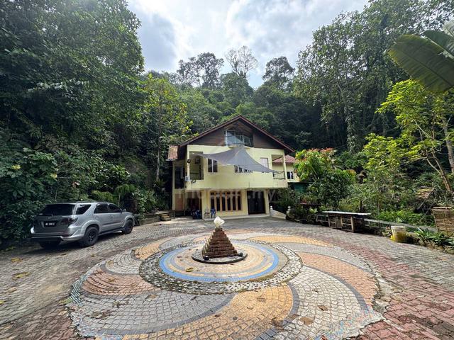 4.04 acres freehold Exclusive plot Kampung Bukit Lanjan Sg Penchala 1