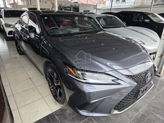 2022 Lexus E300H HYBRID F-SPORT - 1
